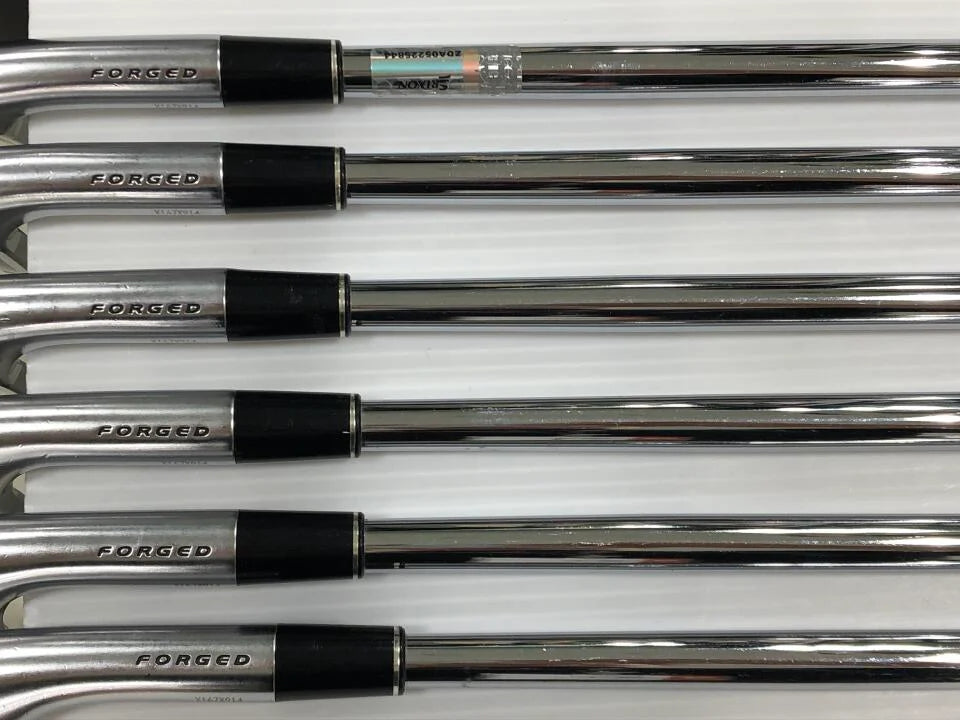 SRIXON ZX5 Iron Set 6pc (5-PW) Dynamic Gold 105 Flex S200 (Pre-owned)