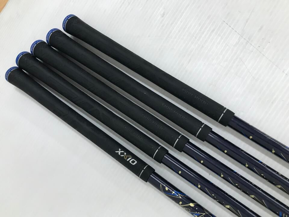 XXIO 13 Iron Set 5pc (6-PW) MP1300 Navy Flex R (Pre-owned)