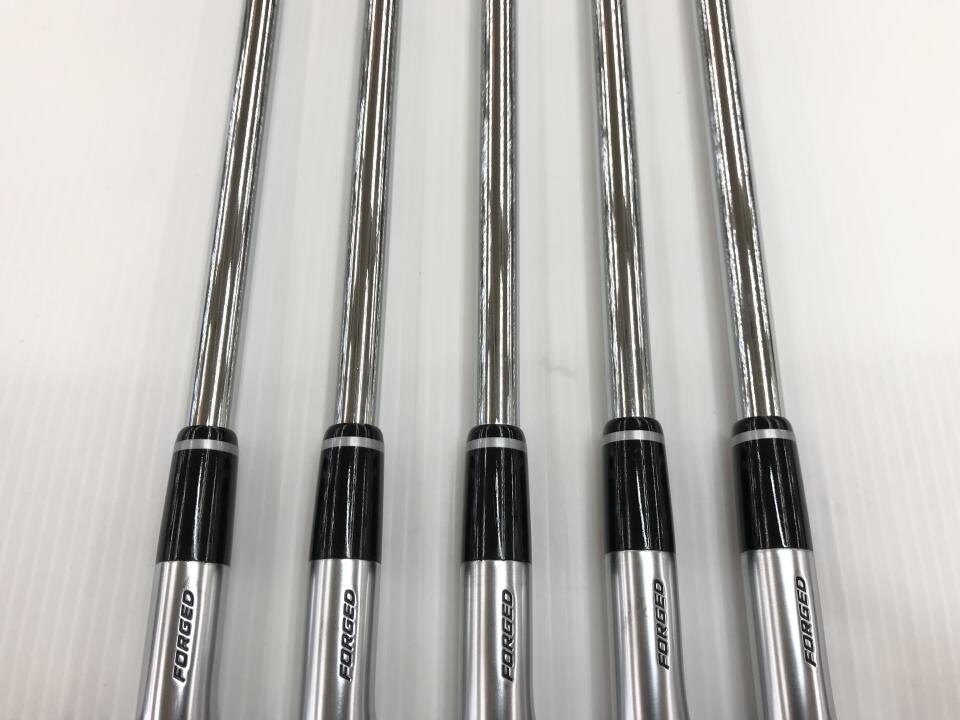 PRGR 04 Iron Set 5pc (7-AW) Spec Steel 3 Ver.2 Flex M-40 (Pre-owned)