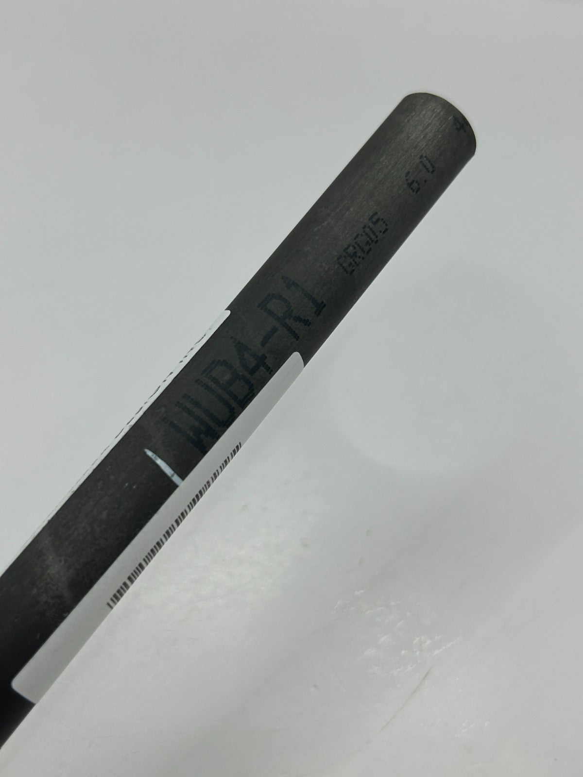 Graphite Design TOUR AD UB 4 R1 Driver Shaft 43.5 in No adapter No grip *245517