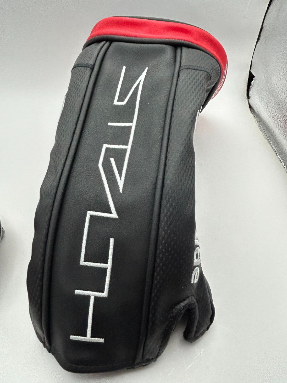 Taylormade Stealth 9.0 driver head with head cover right handed from japan 307322