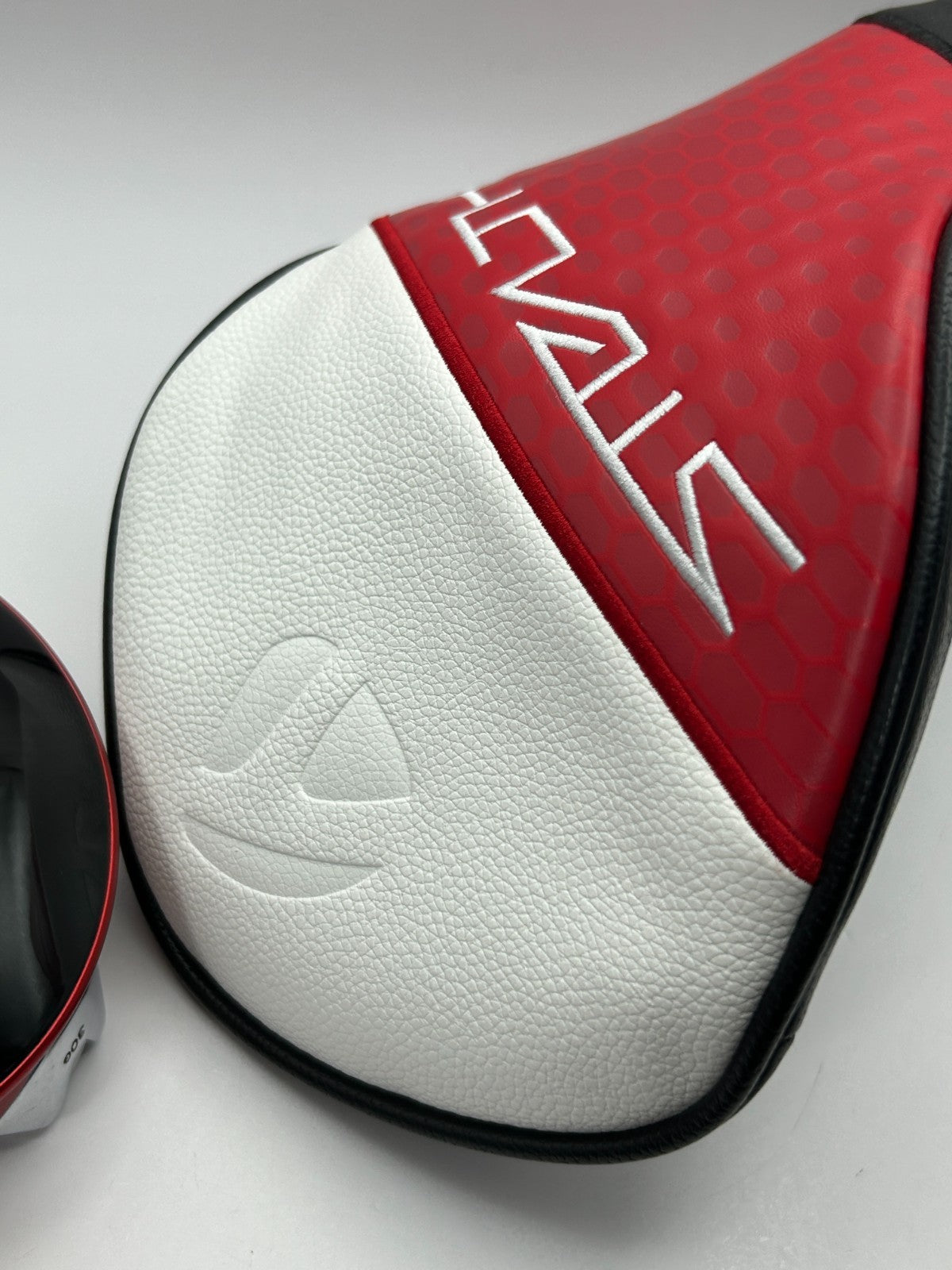 Taylormade Stealth2 HD 9.0 driver head only with head cover Right-Handed 340622