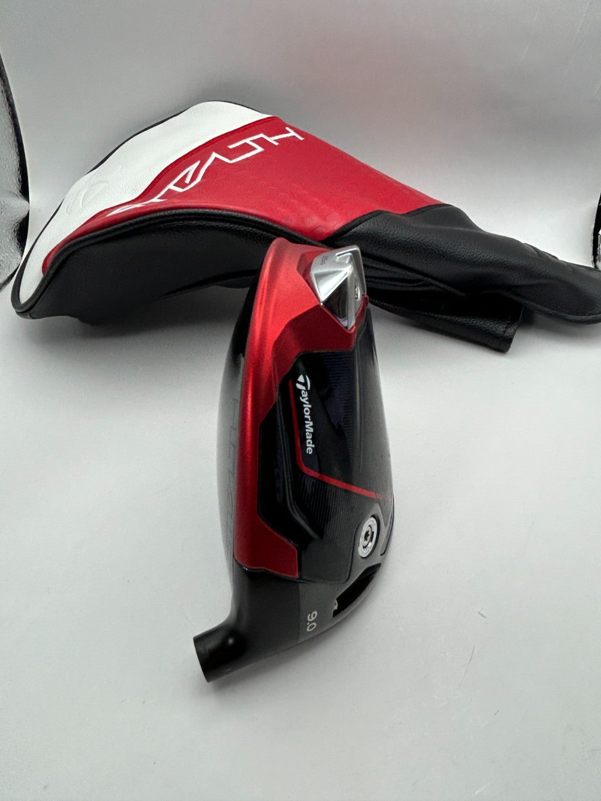 Taylormade Stealth2 9.0 driver head only with head cover Right Handed 255812