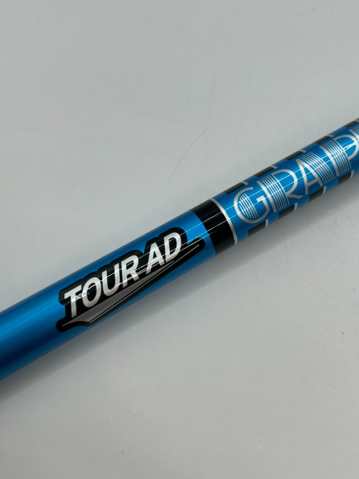 Graphite Design TOUR AD UB 4 R1 Driver Shaft 43.5 in No adapter No grip *24553