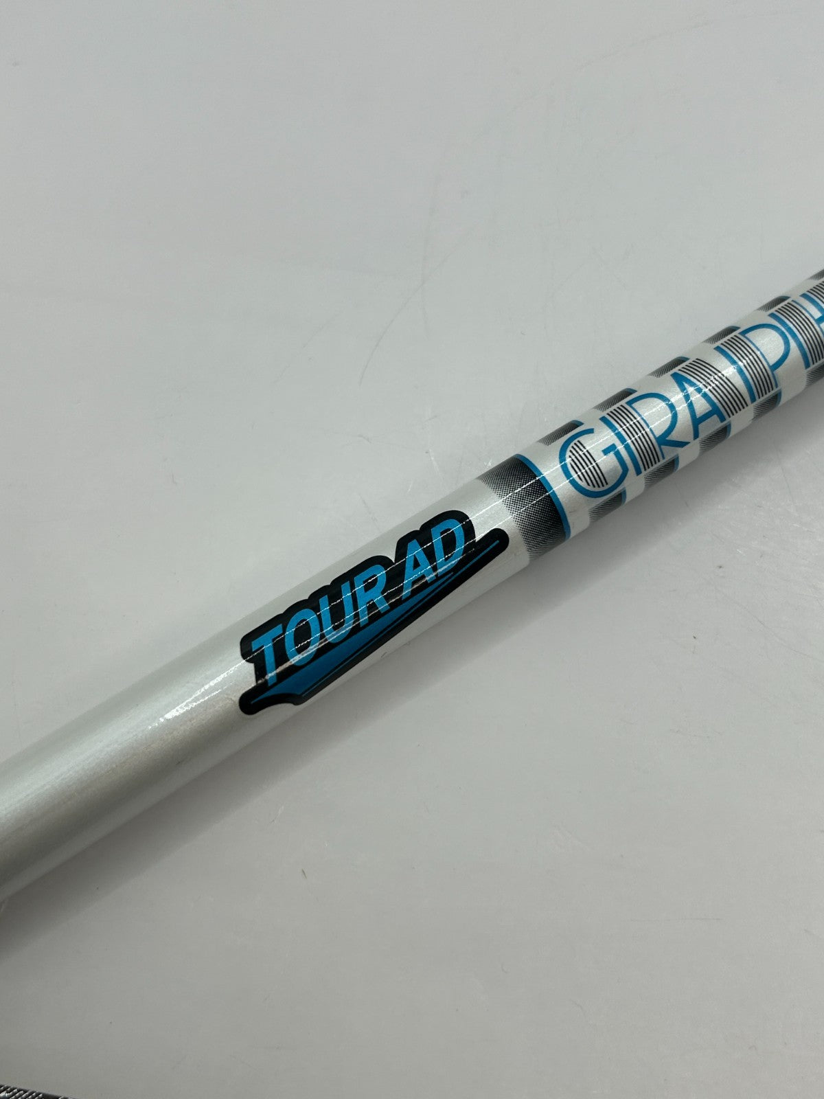 Graphite Design TOUR AD HD 6 Stiff Driver Shaft 44 in Callaway Adapter 28323