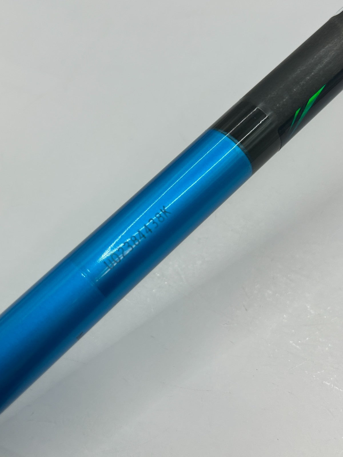 Graphite Design TOUR AD UB 4 R1 Driver Shaft 43.5 in No adapter No grip *245518