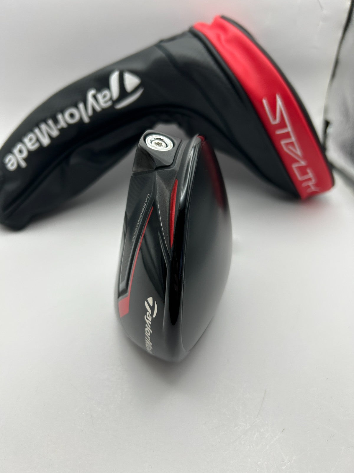 Taylormade Stealth 9.0 driver head with head cover right handed from japan 307315