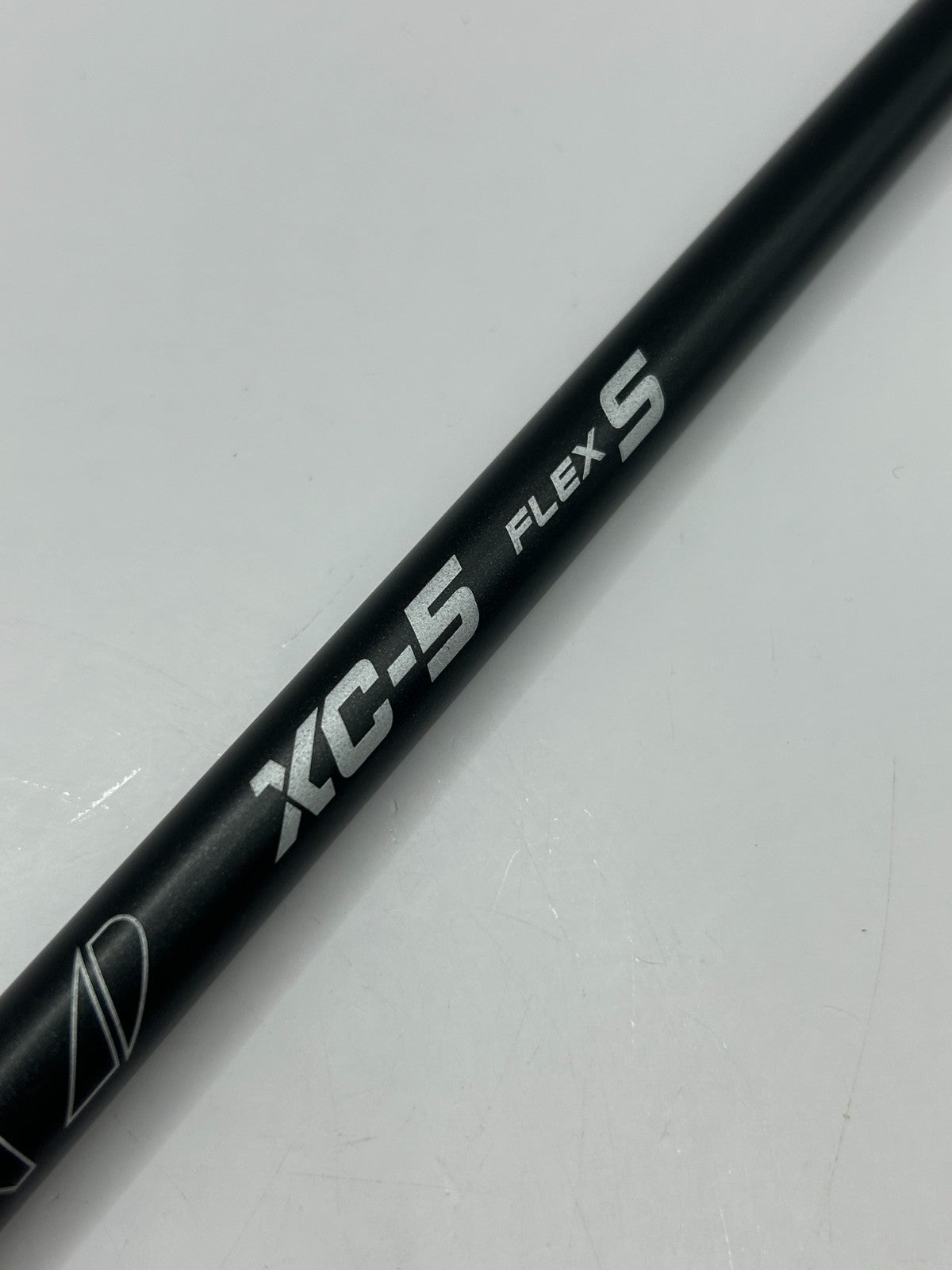 Graphite Design TOUR AD XC 5 Stiff Driver Shaft 43.5 in No adapter No grip *24591