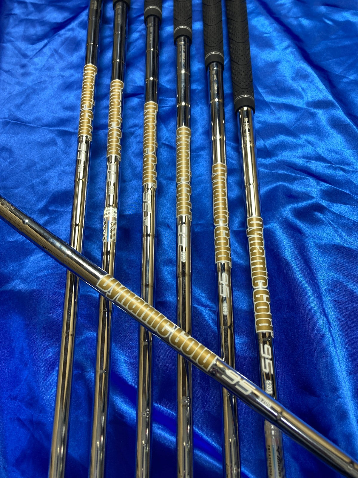 Mizuno Pro 245 Forged Iron Set 5 PW,G 7pcs Dynamic Gold 95 S200 RH 40145