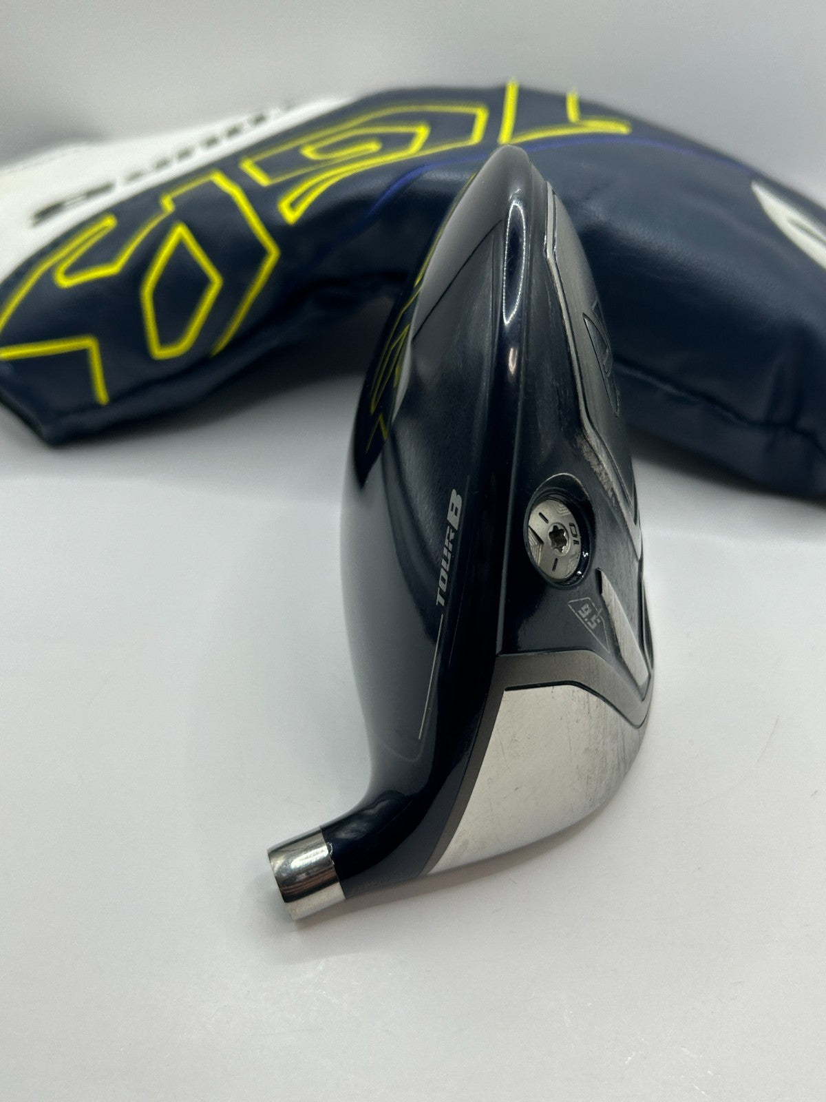 Bridgestone TOUR B JGR 9.5 Driver head only Right Handed 353512