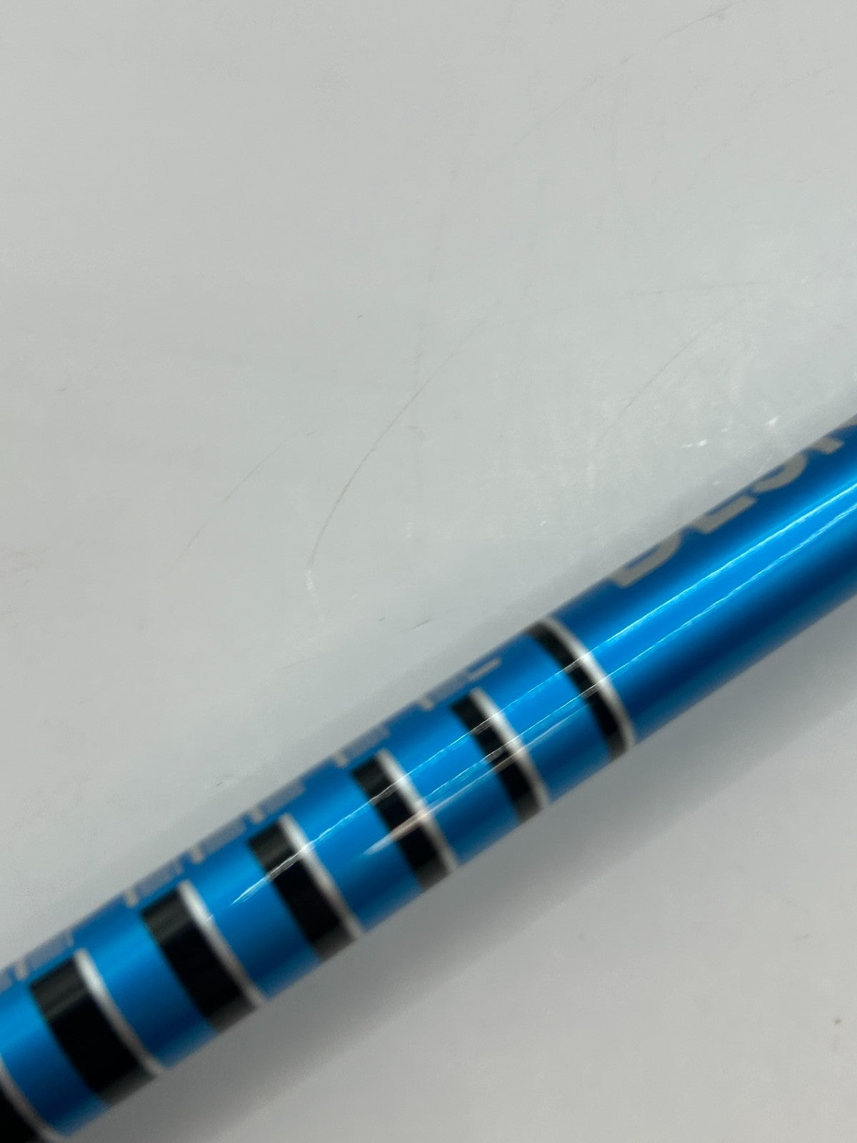 Graphite Design TOUR AD UB 4 R1 Driver Shaft 43.5 in No adapter No grip *24557