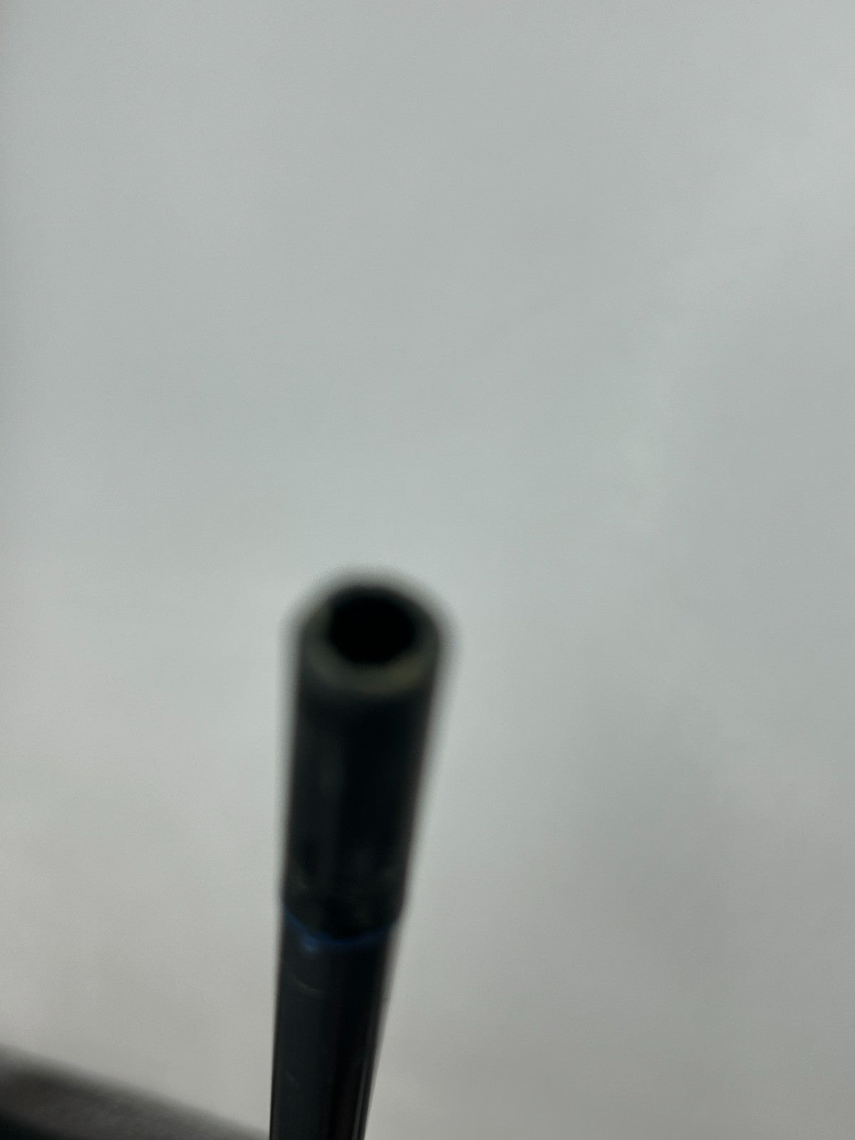 Graphite Design TOUR AD UB 4 R1 Driver Shaft 43.5 in No adapter No grip *245513