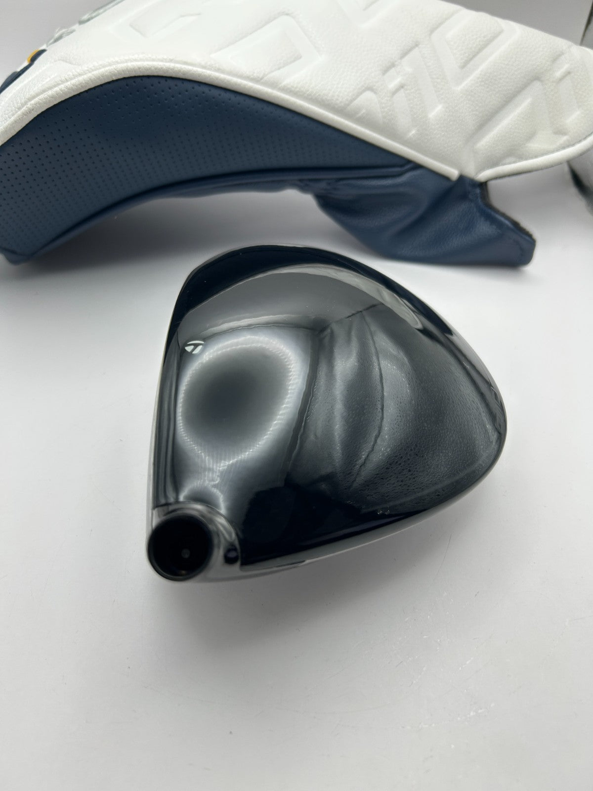 Taylormade Qi10 9.0 driver head only with head cover RH from japan 23056