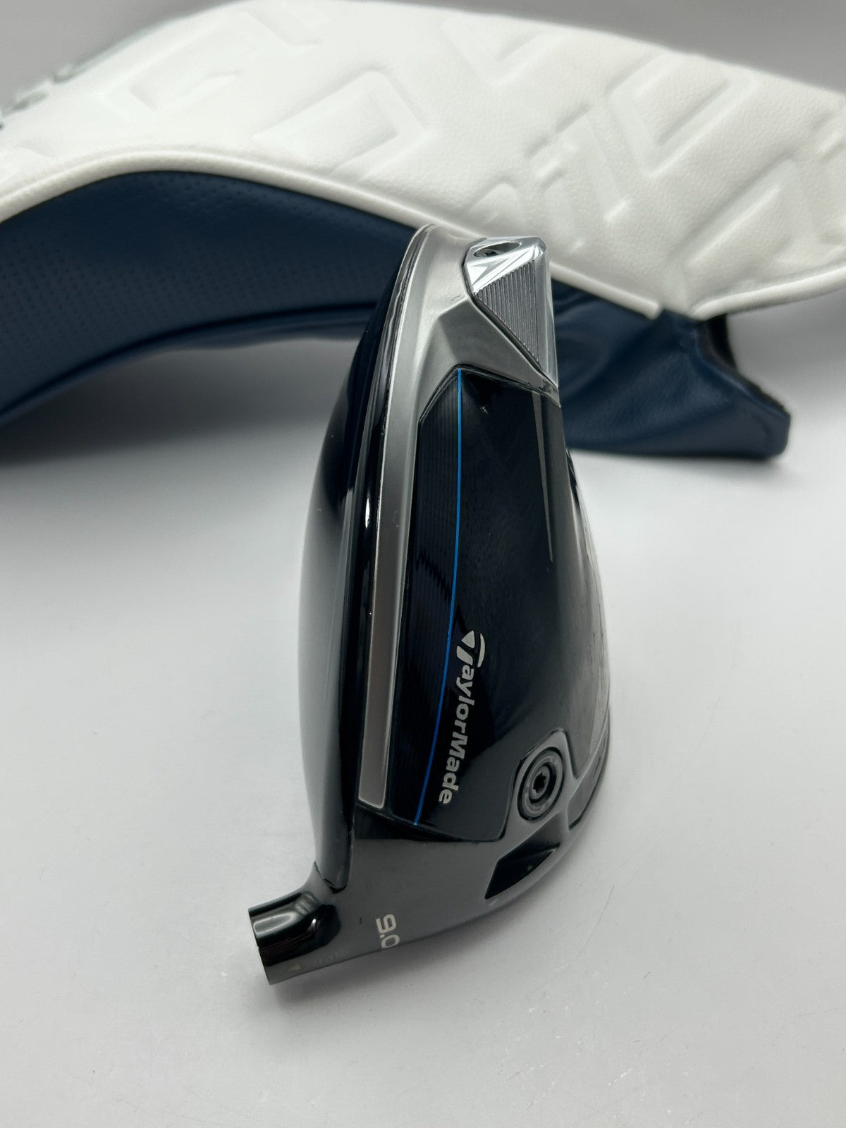 Taylormade Qi10 9.0 driver head only with head cover RH from japan 230512