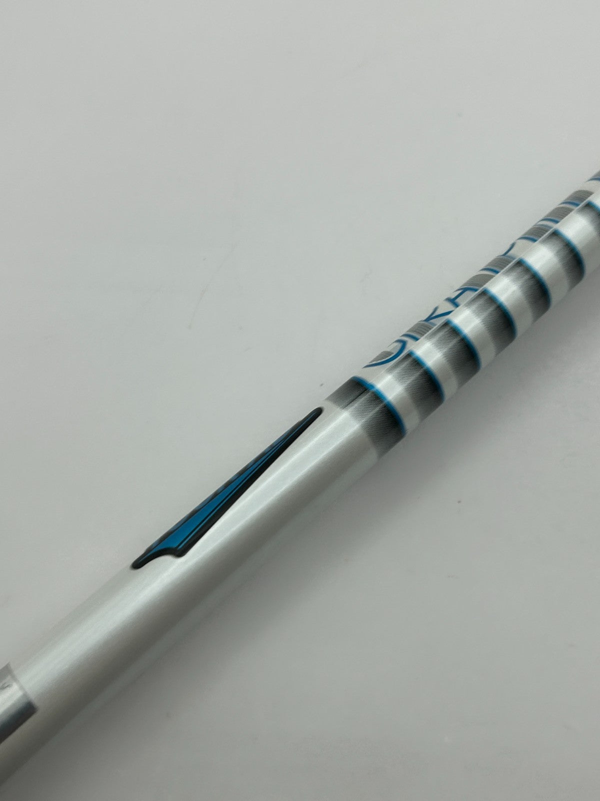 Graphite Design TOUR AD HD 7 Stiff Driver Shaft 43.875 in Ping adapter *235410