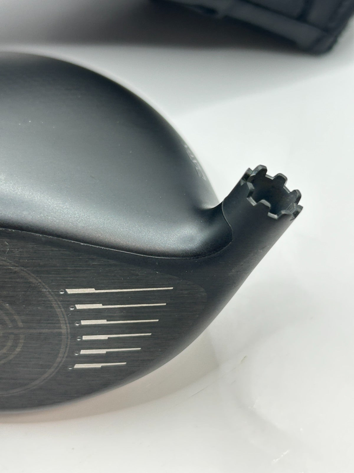 Cobra Darkspeed X 10.5 Driver Head only With Head Cover RH 39359