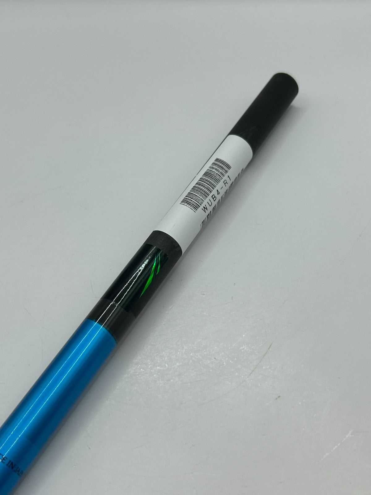 Graphite Design TOUR AD UB 4 R1 Driver Shaft 43.5 in No adapter No grip *245514