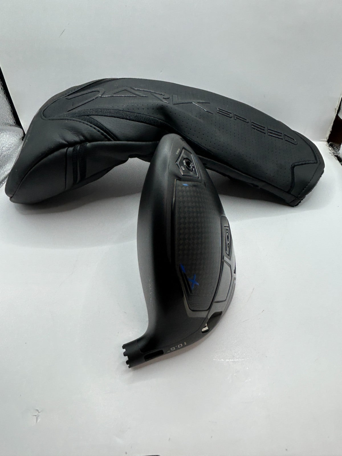 Cobra Darkspeed X 10.5 Driver Head only With Head Cover RH 393512