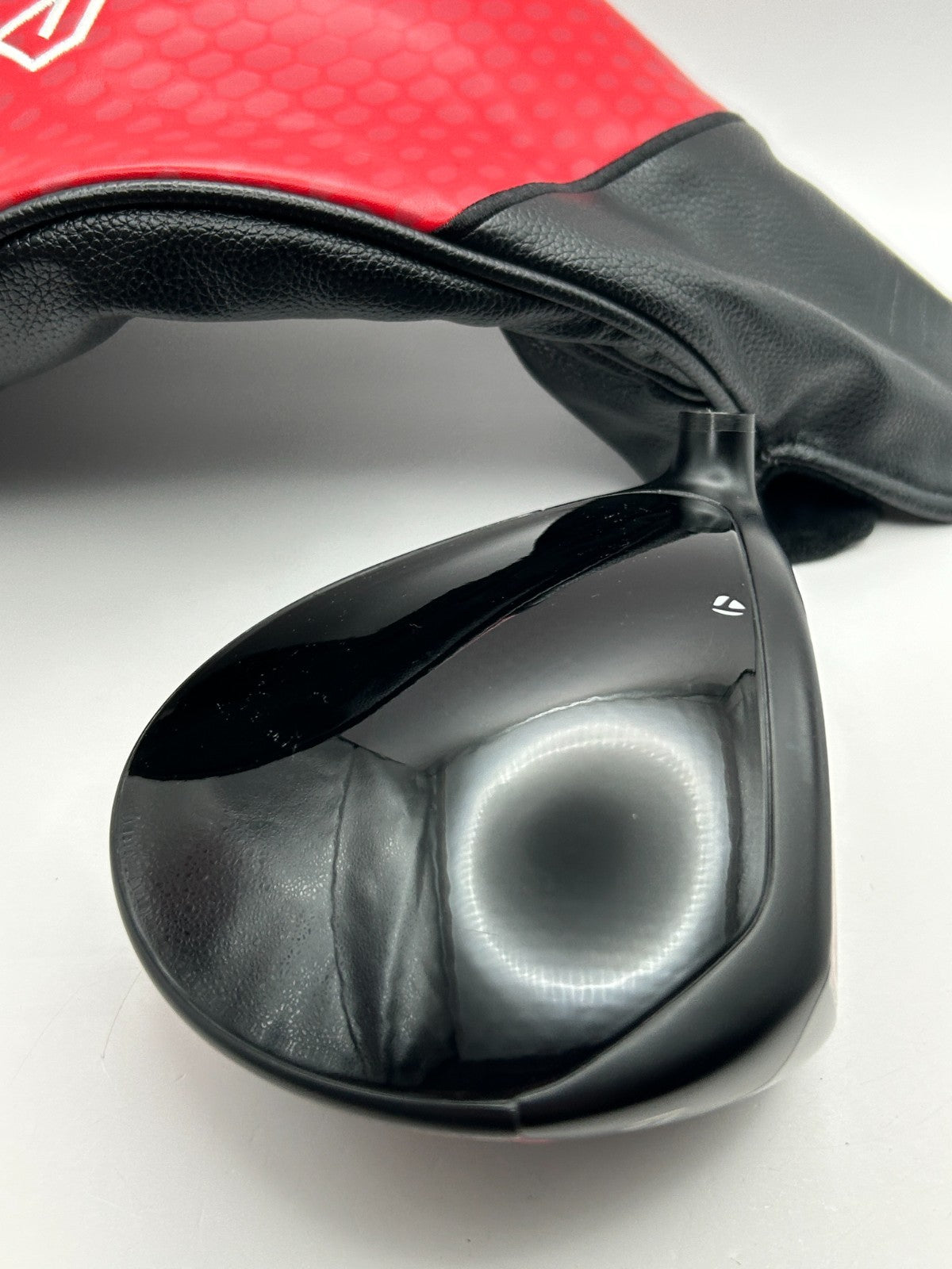 Taylormade Stealth2 9.0 driver head only with head cover Right Handed 336610