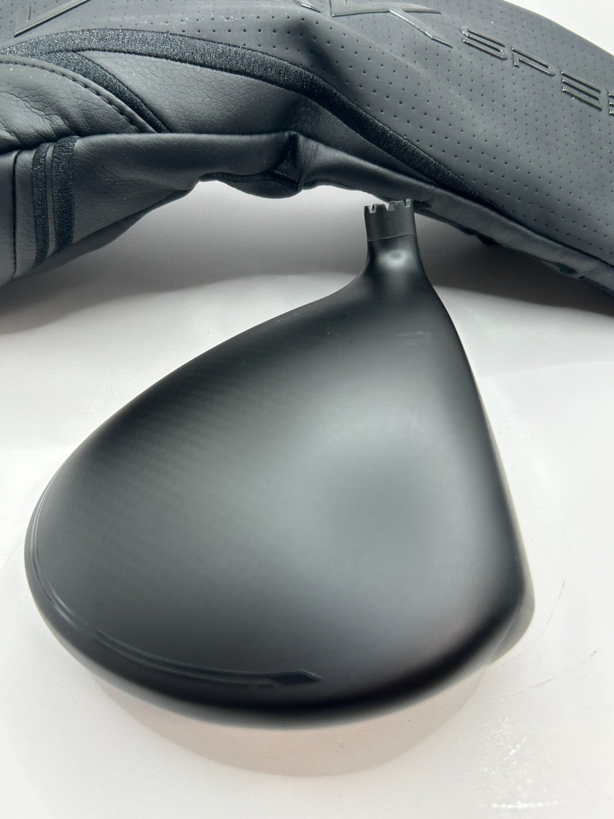 Cobra Darkspeed X 10.5 Driver Head only With Head Cover RH 393510