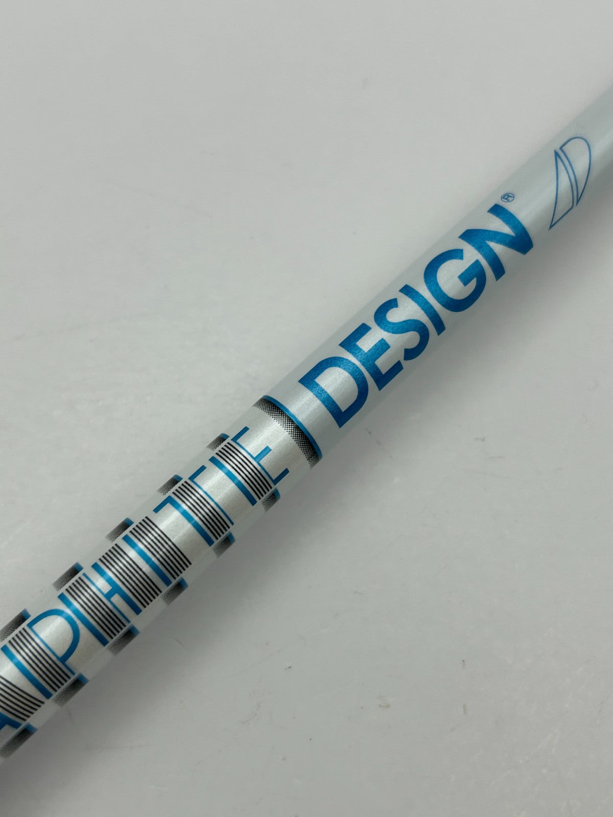 Graphite Design TOUR AD HD 5 Stiff Driver Shaft 43.875 in Cobra Adapter *24152