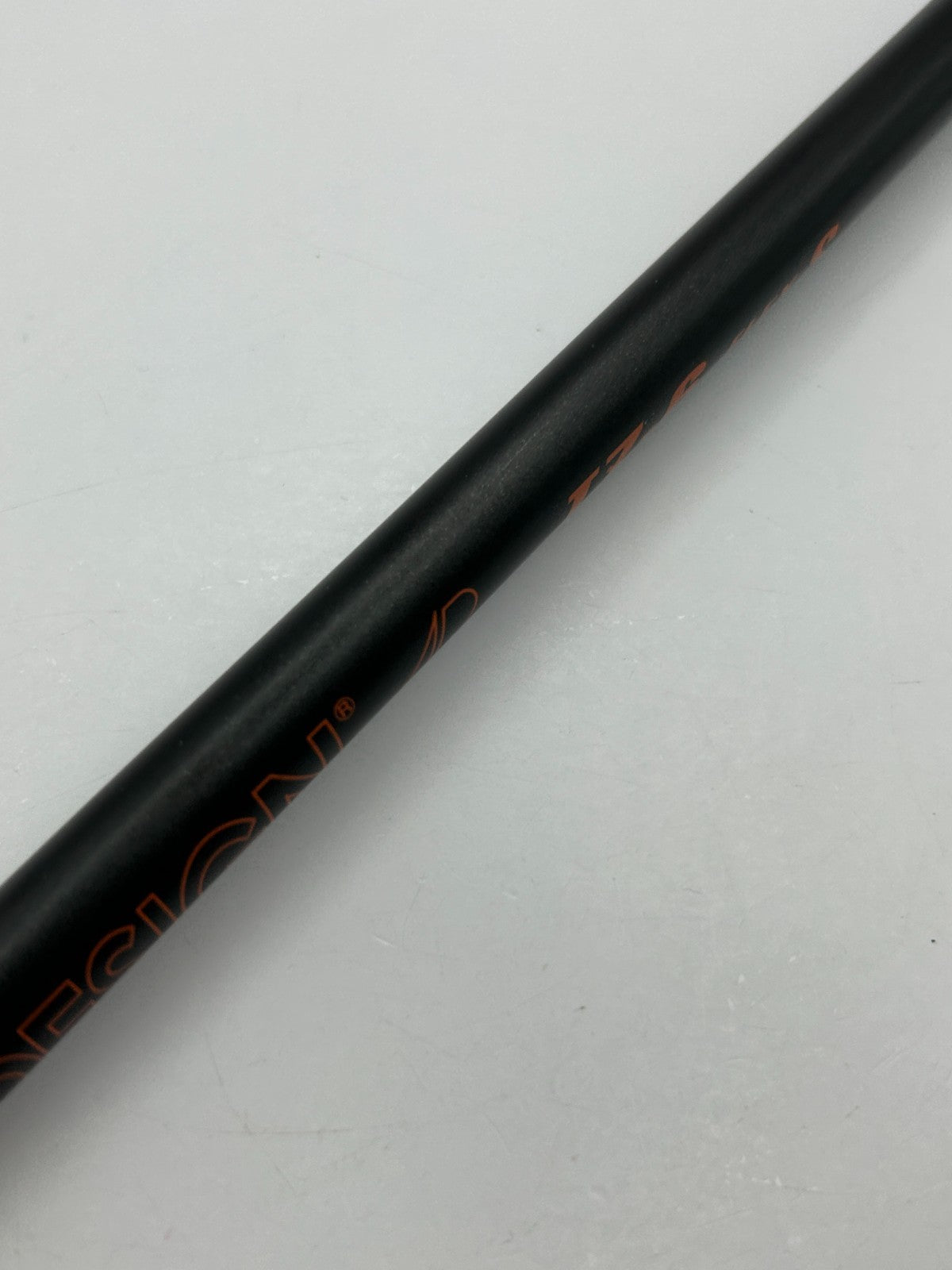 Graphite Design TOUR AD IZ 6 Stiff Driver Shaft 43.875in TaylorMade Adapter 20109