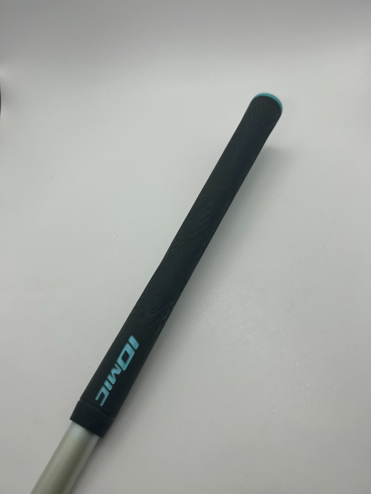Graphite Design TOUR AD TP 7 Stiff Driver Shaft 43.125 in No Adapter *172718