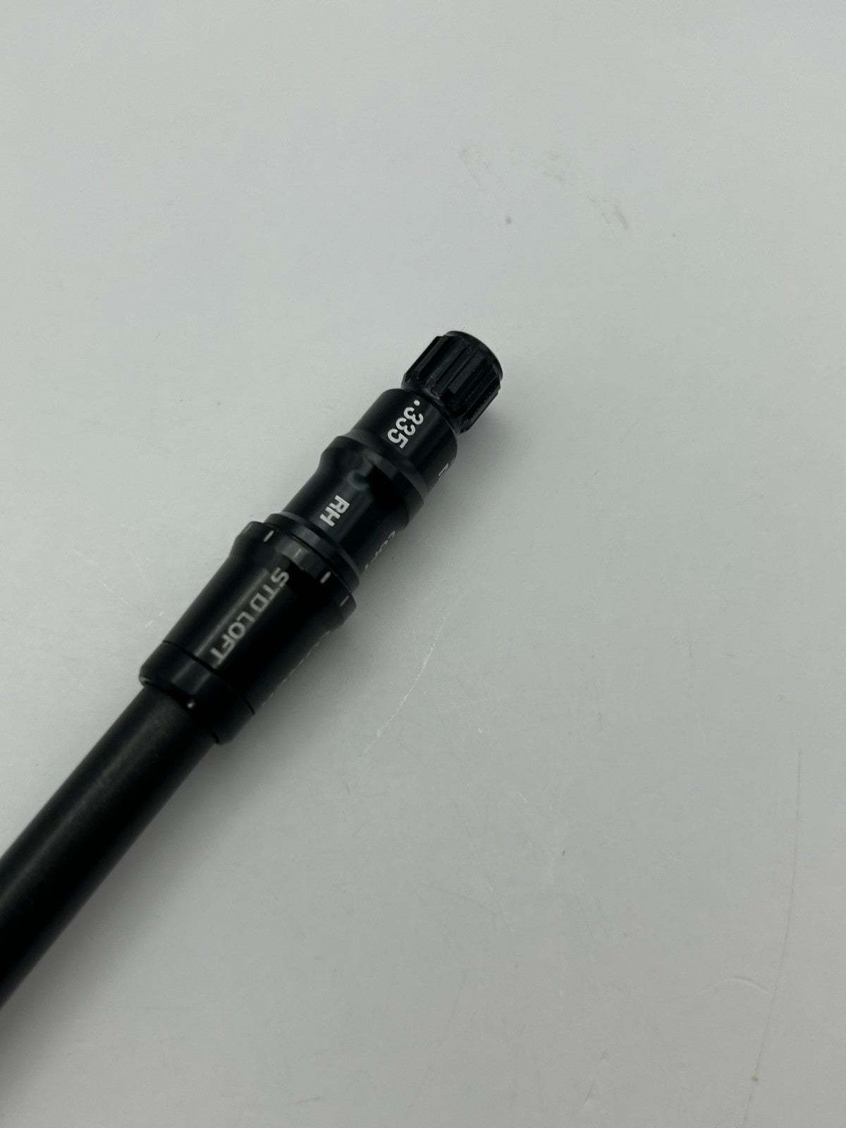 Graphite Design TOUR AD IZ-6 Stiff Driver Shaft 44 in TaylorMade adapter *223514