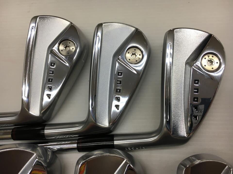 GLOBERIDE ONOFF FORGED KURO 2024 Iron Set 6pc (5-PW) N.S.PRO MODUS 3 TOUR 115 Flex S (Pre-owned)