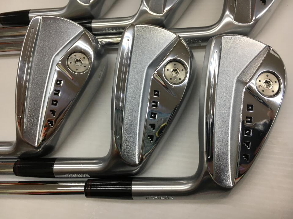 GLOBERIDE ONOFF FORGED KURO 2024 Iron Set 6pc (5-PW) N.S.PRO MODUS 3 TOUR 115 Flex S (Pre-owned)