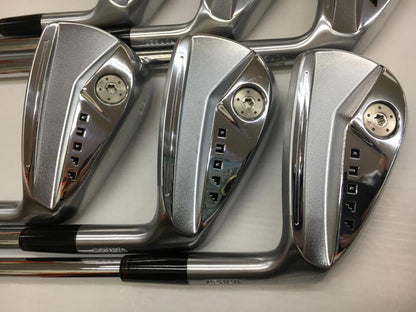 GLOBERIDE ONOFF FORGED KURO 2024 Iron Set 6pc (5-PW) N.S.PRO MODUS 3 TOUR 115 Flex S (Pre-owned)