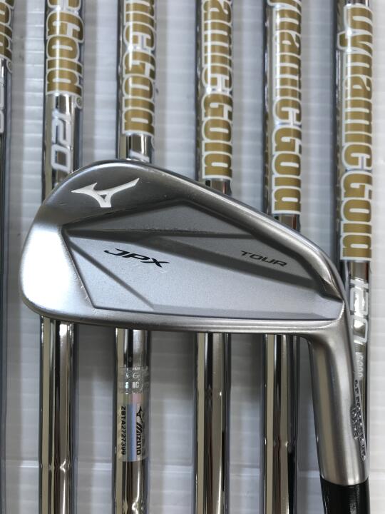 MIZUNO JPX 923 TOUR Iron Set 7pc (4-PW) Dynamic Gold 120 Flex S200 (Pre-owned)
