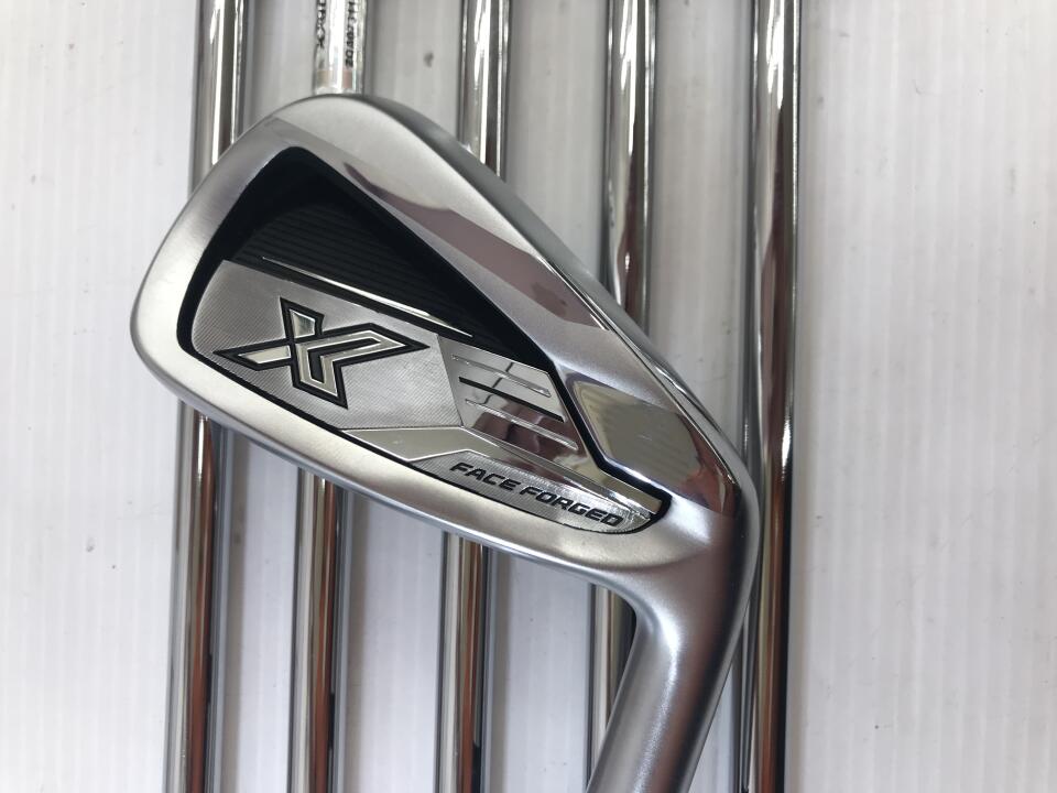 XXIO X-eks- 2024 Iron Set 6pc (5-PW) Dynamic Gold 95 Flex S200 (Pre-owned)