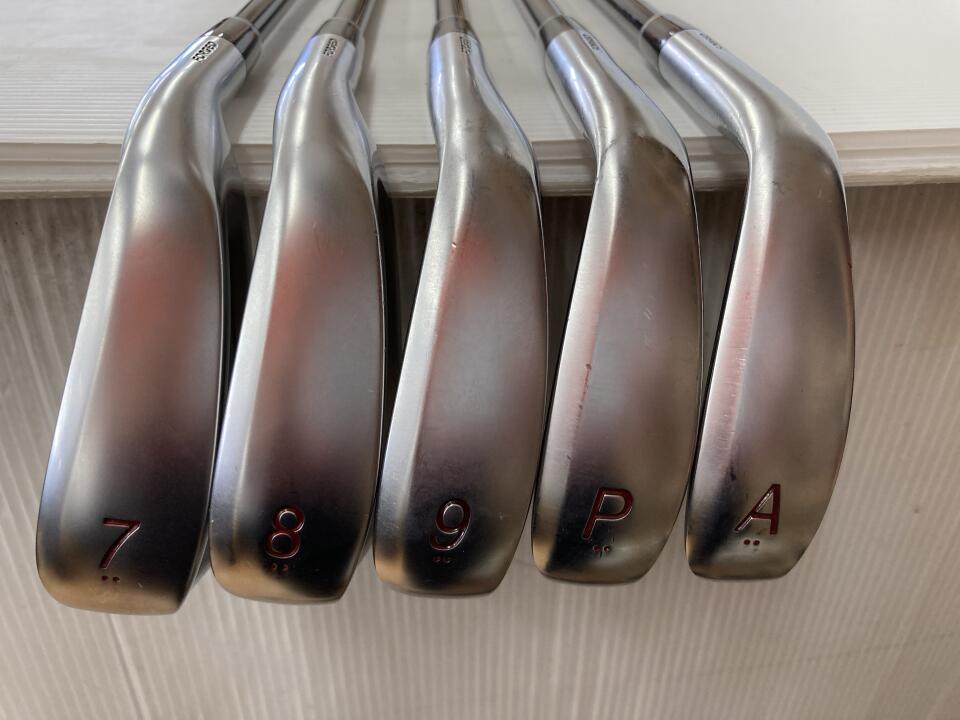 PRGR 04 Iron Set 5pc (7-AW) MCI for PRGR (04 IRON) Flex SR (Pre-owned)
