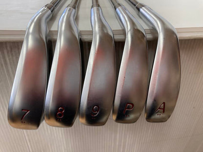 PRGR 04 Iron Set 5pc (7-AW) MCI for PRGR (04 IRON) Flex SR (Pre-owned)