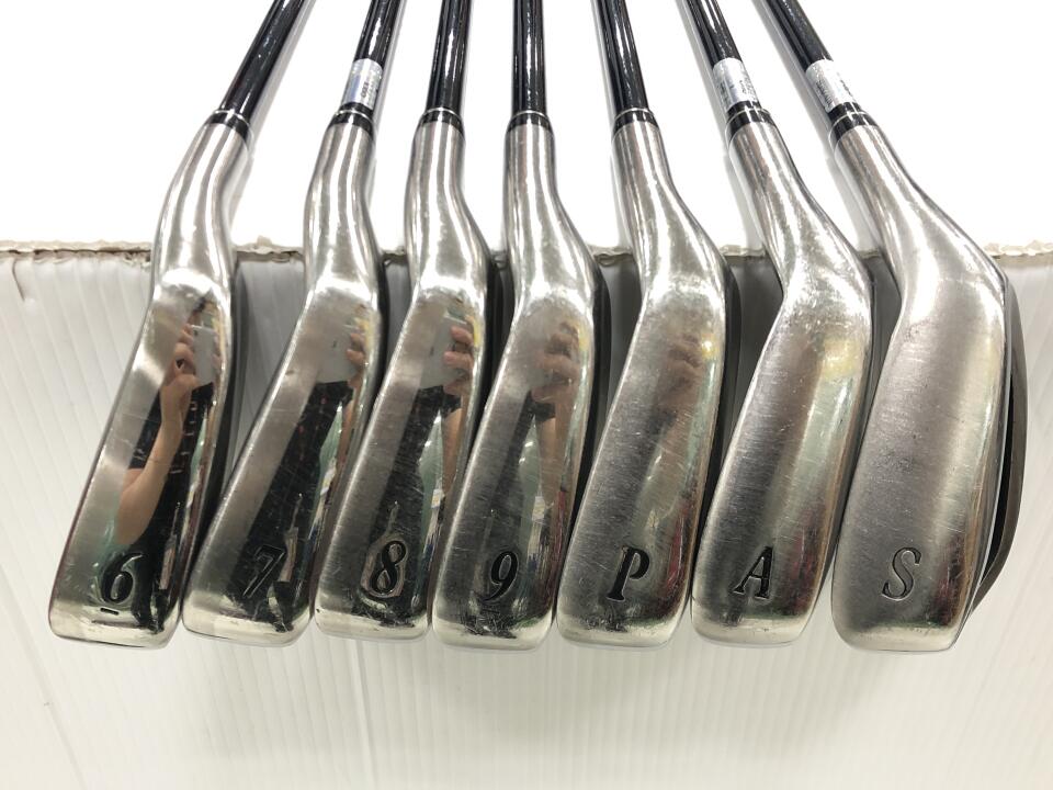 XXIO 12 Iron Set 7pc (6-SW) MP1200 Navy Flex SR (Pre-owned)