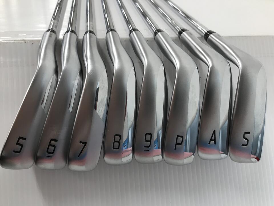 XXIO X-eks- 2024 Iron Set 8pc (5-SW) Dynamic Gold 95 Flex S200 (Pre-owned)