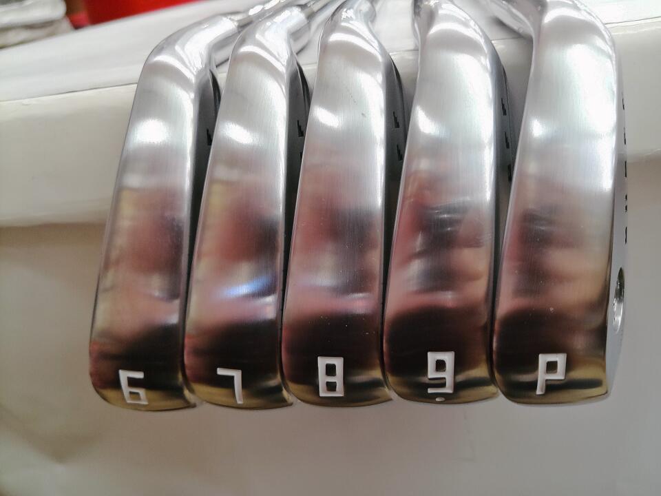 GLOBERIDE ONOFF FORGED KURO 2022 Iron Set 5pc (6-PW) N.S.PRO MODUS 3 TOUR 105 Flex S (Pre-owned)