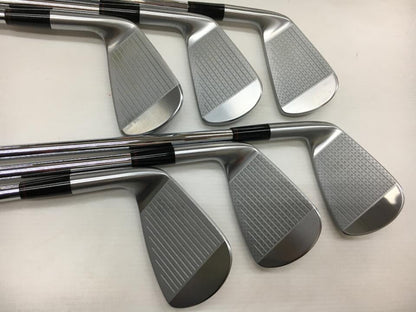 GLOBERIDE ONOFF FORGED KURO 2024 Iron Set 6pc (5-PW) N.S.PRO MODUS 3 TOUR 115 Flex S (Pre-owned)