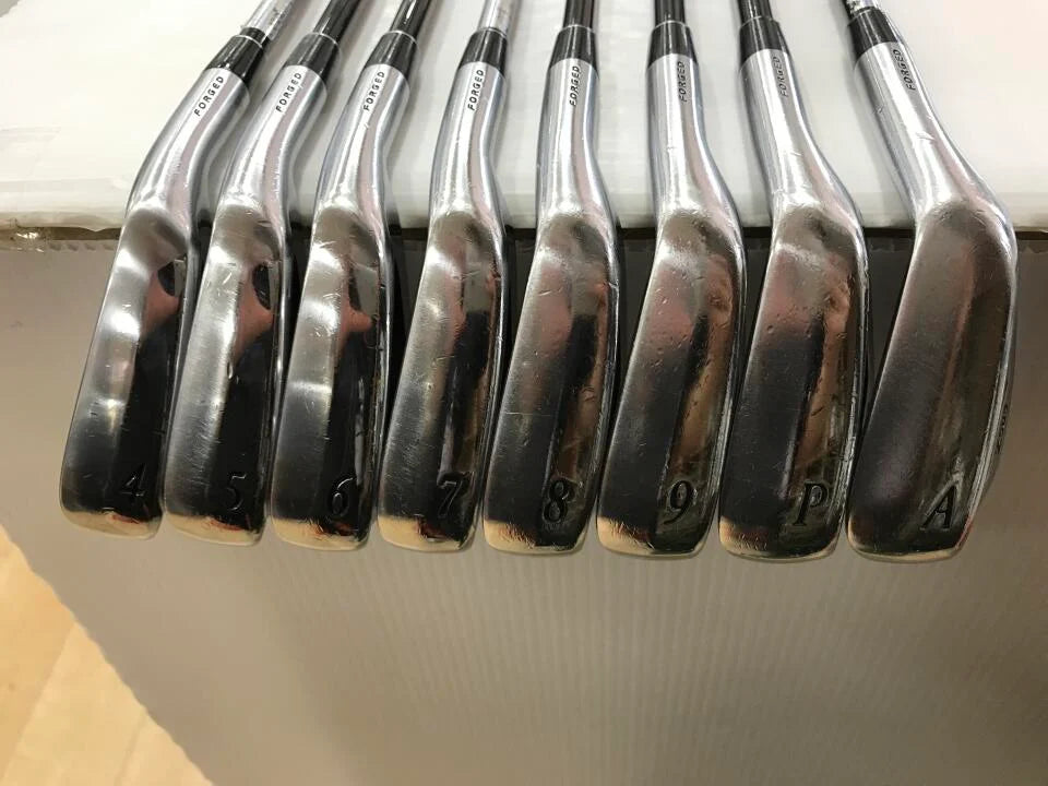 SRIXON Z585 Iron Set 8pc (4-AW) Miyazaki Mahana Flex R (Pre-owned)