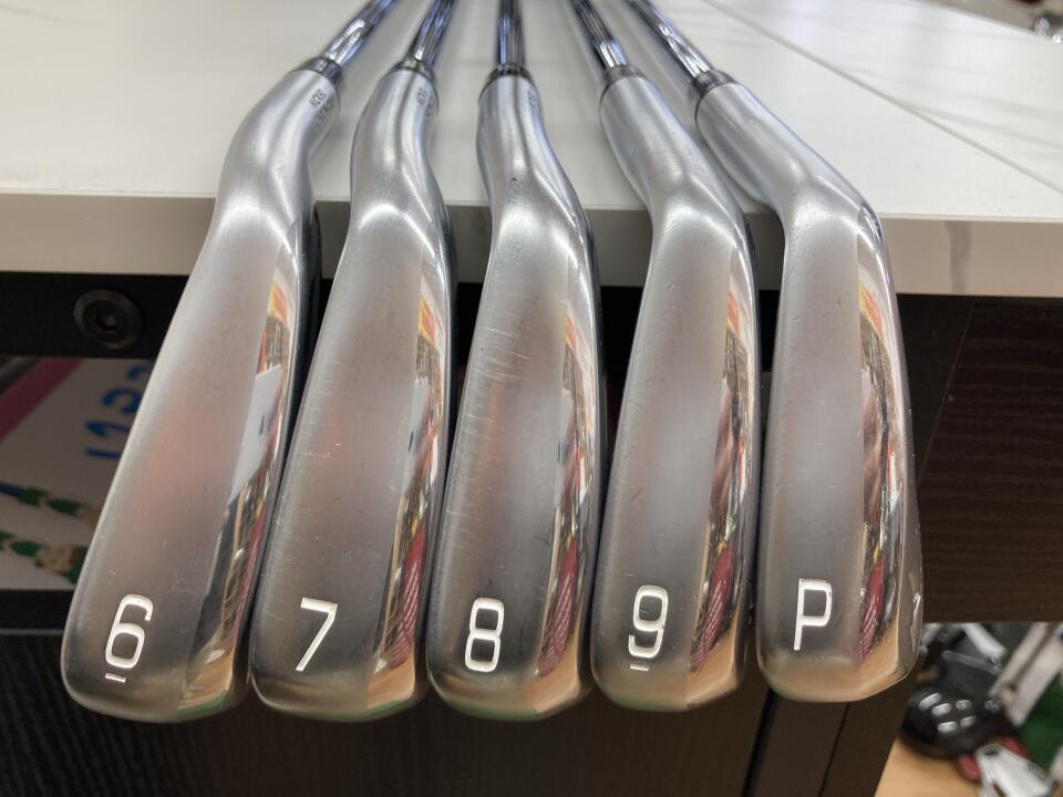MIZUNO JPX 923 HOT METAL Iron Set 5pc (6-PW) Dynamic Gold TOUR ISSUE (Reshafted) Flex S200 (Pre-owned)