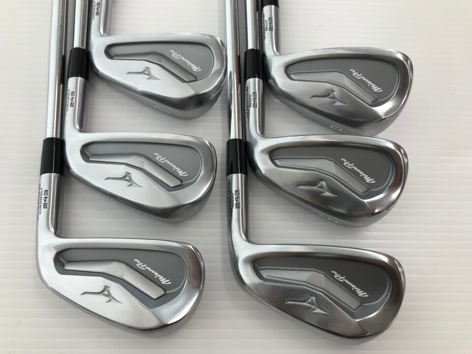 MIZUNO Pro 243 Iron Set 6pc (5-PW) Dynamic Gold 120 Flex S200 (Pre-owned)