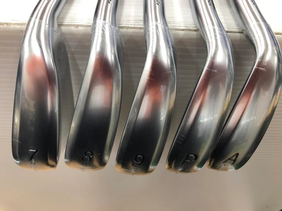 PRGR 03 2025 Iron Set 5pc (7-AW) Diamana M FOR PRGR (03 IRON 2025) Flex SR (Pre-owned)