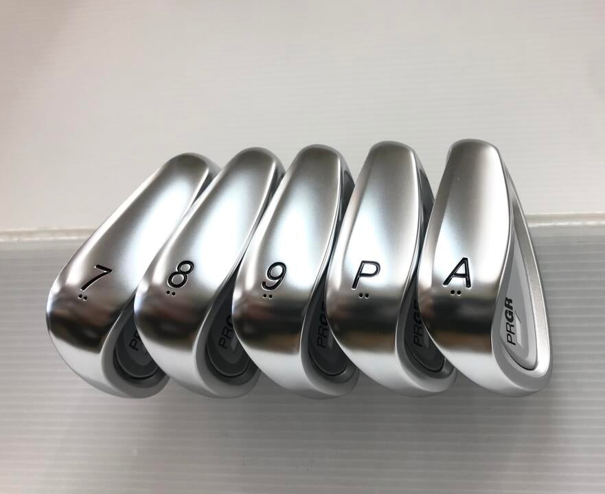 PRGR 04 Iron Set 5pc (7-AW) MCI for PRGR (04 IRON) Flex SR (Pre-owned)