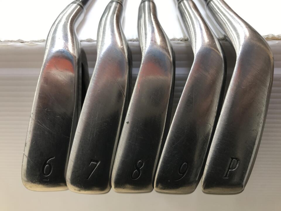 XXIO 10 Iron Set 5pc (6-PW) MP1000 Navy Flex SR (Pre-owned)
