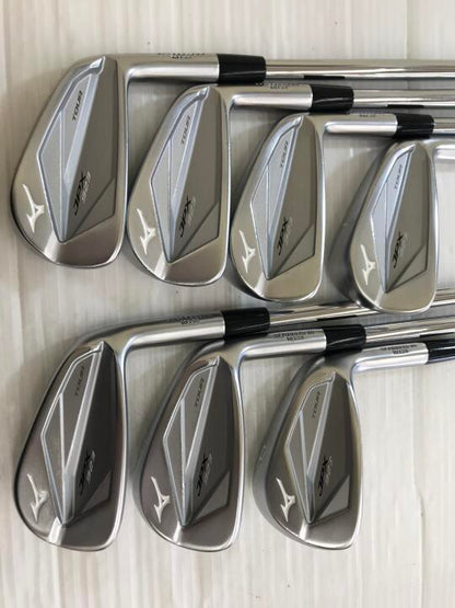 MIZUNO JPX 923 TOUR Iron Set 7pc (4-PW) Dynamic Gold 120 Flex S200 (Pre-owned)