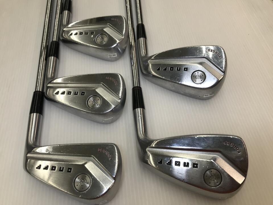 GLOBERIDE ONOFF FORGED KURO 2022 Iron Set 5pc (6-PW) N.S.PRO MODUS 3 TOUR 105 Flex S (Pre-owned)