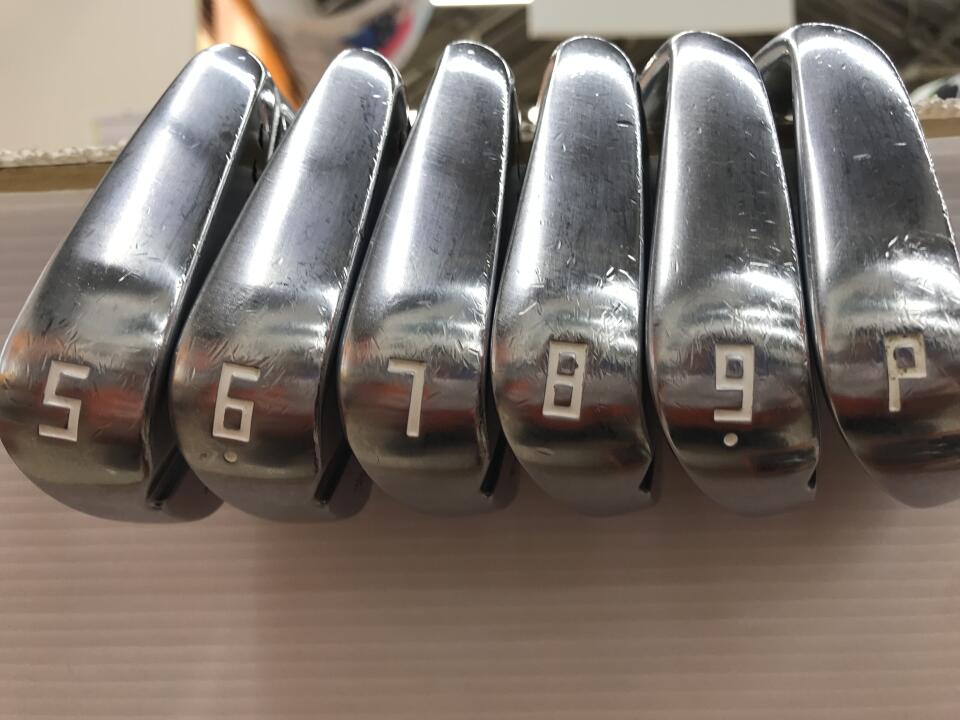 GLOBERIDE ONOFF FORGED KURO 2022 Iron Set 6pc (5-PW) Dynamic Gold (Reshafted) Flex S200 (Pre-owned)