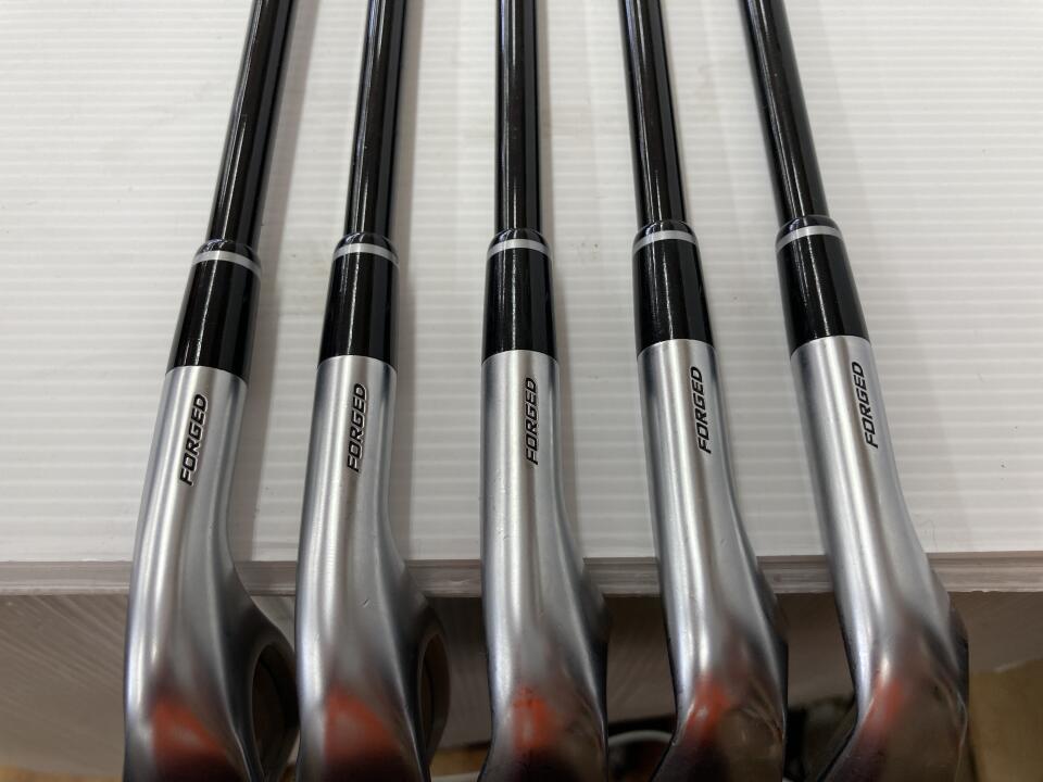 PRGR 04 Iron Set 5pc (7-AW) MCI for PRGR (04 IRON) Flex SR (Pre-owned)