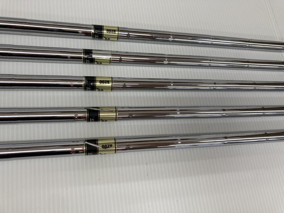 Titleist T100 2023 Iron Set 5pc (6-PW) Dynamic Gold Flex S200 (Pre-owned)